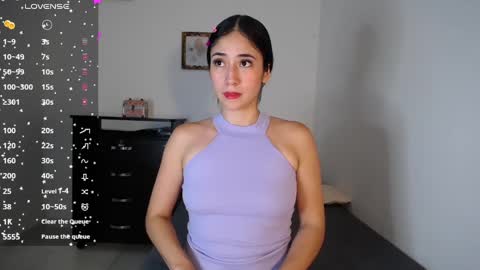 Snapshot of amelycaro chatting on March 9, 2:29 am Amely online show from March 9, 2:29 am