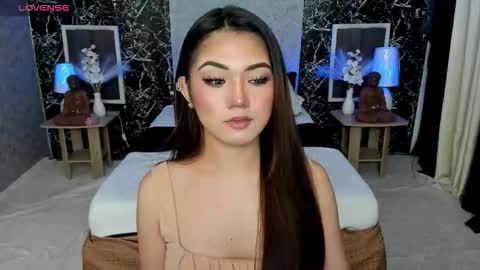 Snapshot of amethyst_claire chatting on September 30, 9:26 am Claire online show from September 30, 9:26 am