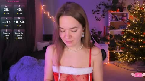 Hi-hi I am Kate welcome to my sexy room online show from December 25, 10:06 am