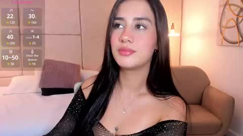 Snapshot of amiirra_ chatting on March 1, 9:37 pm Amira sweet online show from March 1, 9:37 pm