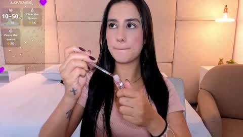 Snapshot of amiirra_ chatting on February 18, 2:16 am Amira sweet online show from February 18, 2:16 am