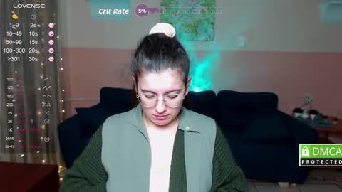 Snapshot of aminabeatris chatting on October 23, 6:19 am Amina online show from October 23, 6:19 am