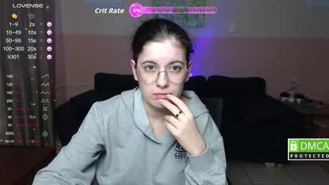 Snapshot of aminabeatris chatting on October 15, 11:24 am Amina online show from October 15, 11:24 am