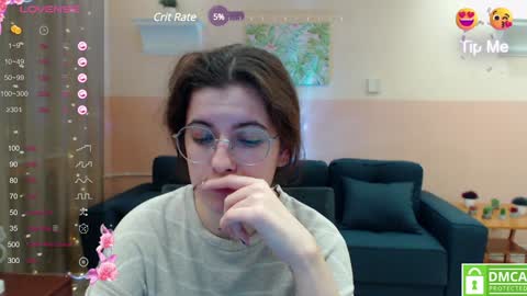 Snapshot of aminabeatris chatting on January 8, 4:33 pm Amina online show from January 8, 4:33 pm