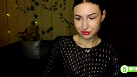 Amina online show from April 4, 11:31 am