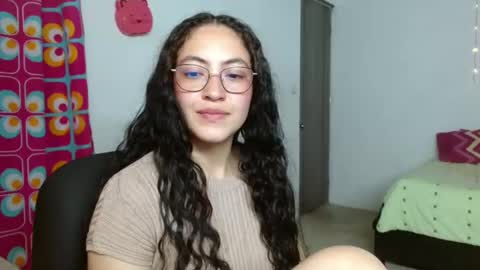 amitlu_ online show from October 21, 7:18 pm