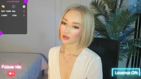 Snapshot of amiwong chatting on January 23, 2:55 am amiwong online show from January 23, 2:55 am