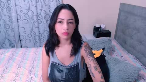 Snapshot of ammanda_ chatting on February 1, 12:07 am diana online show from February 1, 12:07 am