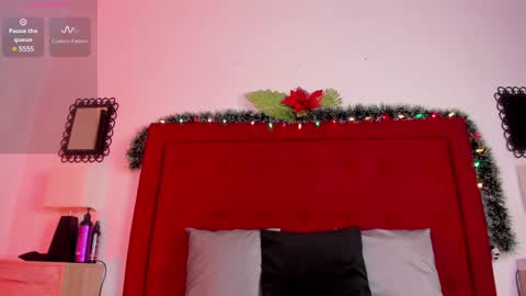 Snapshot of ammbar_foxx chatting on December 31, 11:53 am ambar online show from December 31, 11:53 am