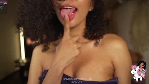 Snapshot of amnie_ chatting on September 9, 8:41 pm RETURN 30TH 100 explicit on online show from September 9, 8:41 pm