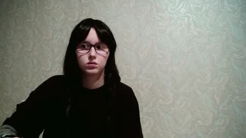 Amomira online show from October 11, 1:25 pm