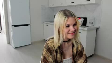 Katie online show from September 15, 5:53 pm