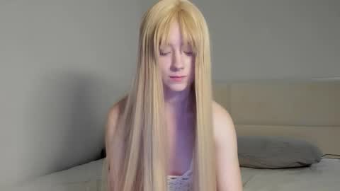 Snapshot of amy1_1 chatting on October 16, 7:05 pm amy1_1 online show from October 16, 7:05 pm