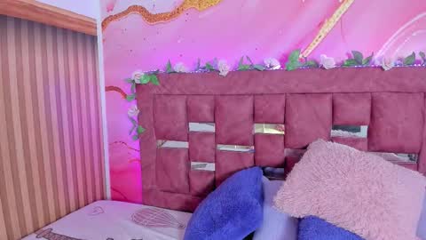 amy__rose_ online show from October 20, 2:58 am