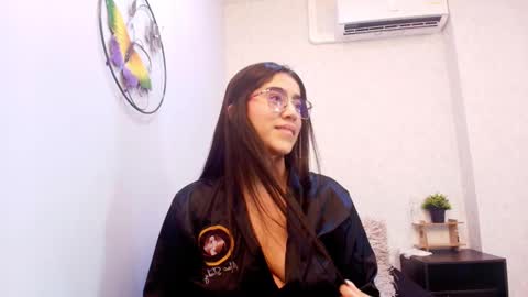 amy__wats0n online show from October 6, 7:29 pm