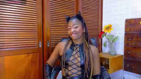  Amy online show from December 5, 9:05 pm