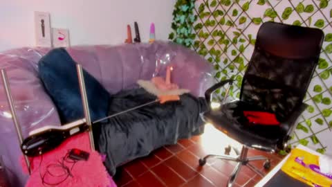 Amy Hoy69 online show from May 28, 4:10 am