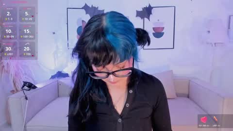 Hello I am Allison Welcome to my room and let is  have a good time together whith me online show from November 4, 7:52 pm