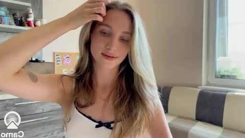 Snapshot of amy_meoww chatting on September 9, 11:43 am amy_meoww online show from September 9, 11:43 am