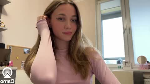 Snapshot of amy_meoww chatting on March 1, 1:07 pm amy_meoww online show from March 1, 1:07 pm