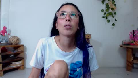 Snapshot of amy_mur chatting on November 1, 8:13 pm amy mur online show from November 1, 8:13 pm