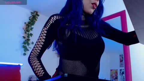 amy mur online show from December 5, 9:39 am
