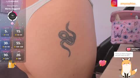Snapshot of amy_sophiaa chatting on January 17, 2:39 pm Amy sophia 3 online show from January 17, 2:39 pm