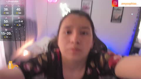 Snapshot of amy_sophiaa chatting on January 9, 1:24 pm Amy sophia 3 online show from January 9, 1:24 pm