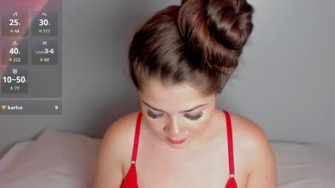 Snapshot of amy_vans_ chatting on September 12, 12:55 am Amy nickname Kirby online show from September 12, 12:55 am