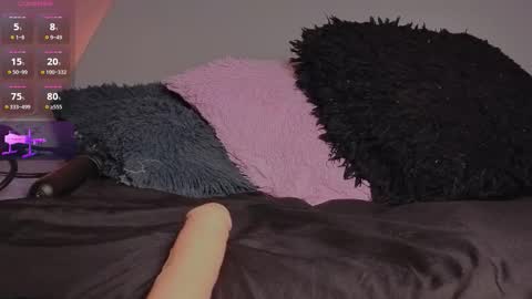 Snapshot of amy_vans_ chatting on October 23, 12:38 am Amy nickname Kirby online show from October 23, 12:38 am