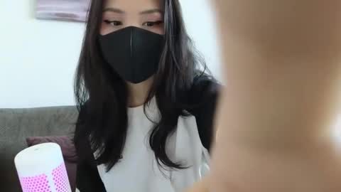 girl next door named Amy online show from December 28, 4:30 am