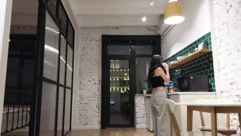 girl next door named Amy online show from February 6, 2:58 pm