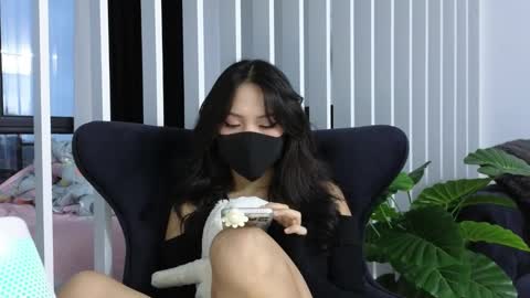 girl next door named Amy online show from January 19, 4:33 am