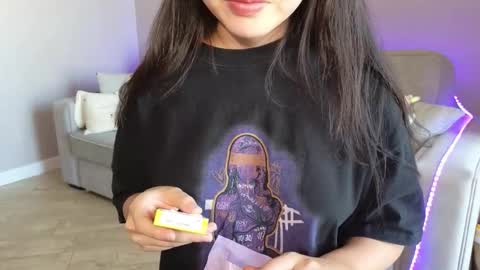 Snapshot of amyalwayshere chatting on October 6, 8:20 am girl next door named Amy online show from October 6, 8:20 am