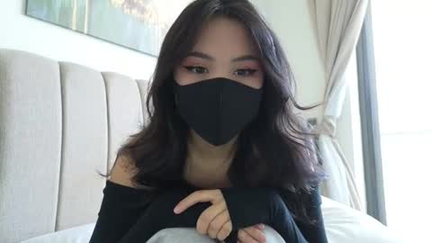 girl next door named Amy online show from January 12, 4:31 am