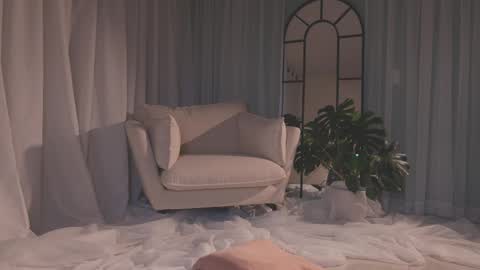 Amy Armstrong online show from March 11, 11:29 pm