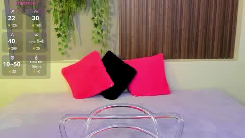 Snapshot of amybarton chatting on October 12, 4:31 pm My name is AMY... Nice to meet you thumb up me please its important online show from October 12, 4:31 pm