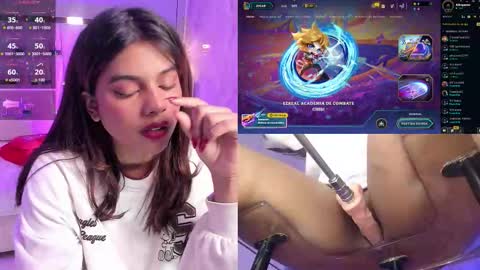 amyevan_ online show from December 1, 9:06 pm