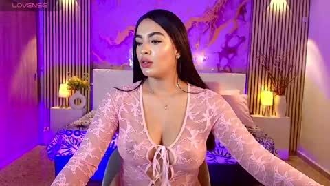 amyjohnsonn online show from June 4, 5:45 am