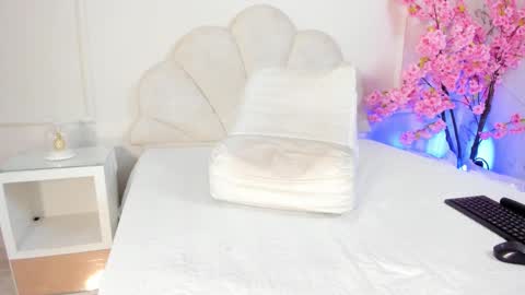 Snapshot of amykord chatting on October 16, 2:30 pm Amykord online show from October 16, 2:30 pm