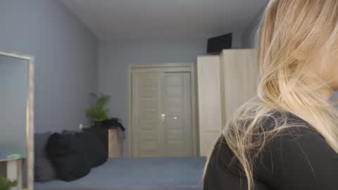 Snapshot of amylanee chatting on October 30, 8:27 am amylanee online show from October 30, 8:27 am