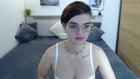 Hi there guys  My pleasure in your hands  pvt is open online show from November 9, 5:58 am