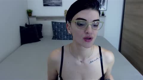 Hi there guys  My pleasure in your hands  pvt is open online show from January 11, 9:47 am