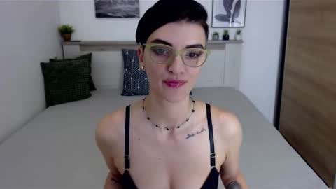 Hi there guys  My pleasure in your hands  pvt is open online show from December 12, 7:52 am