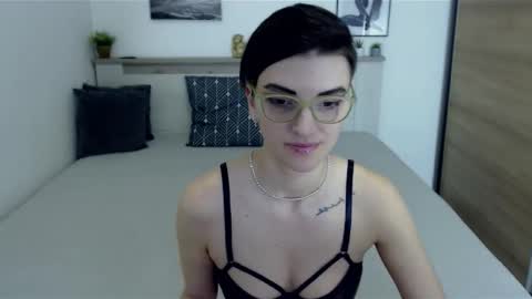 Hi there guys  My pleasure in your hands  pvt is open online show from February 1, 4:33 pm