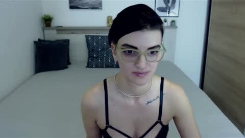 Hi there guys  My pleasure in your hands  pvt is open online show from January 31, 5:32 pm