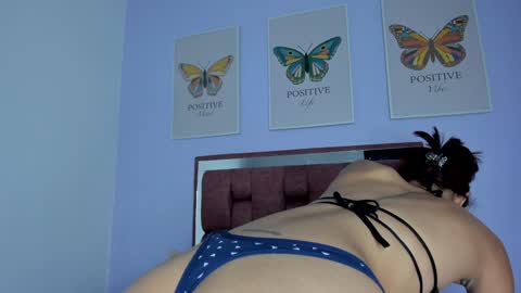 Amy online show from February 5, 9:29 pm