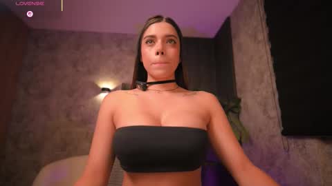 AMY WALKER online show from October 14, 9:56 am