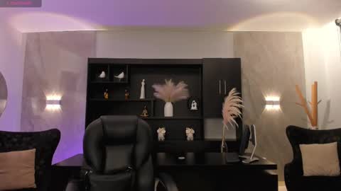 AMY WALKER online show from March 1, 10:13 am