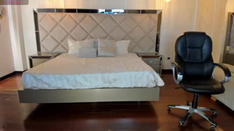 AMY WALKER online show from January 12, 10:12 am